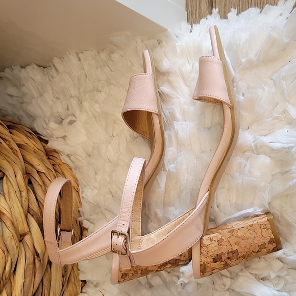 A/ anthropologie Pastel Powder pink sandals - Picture 10 of 10